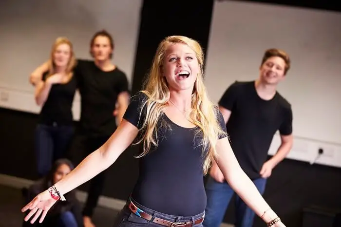 actress singing